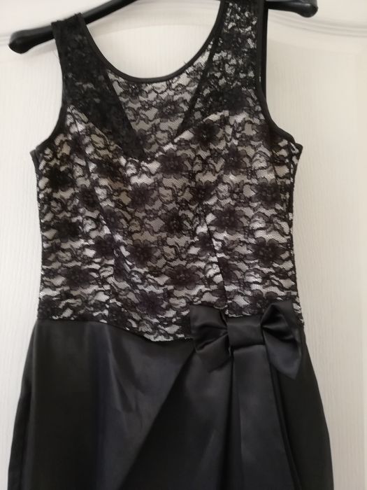 Прекрасна рокля за повод