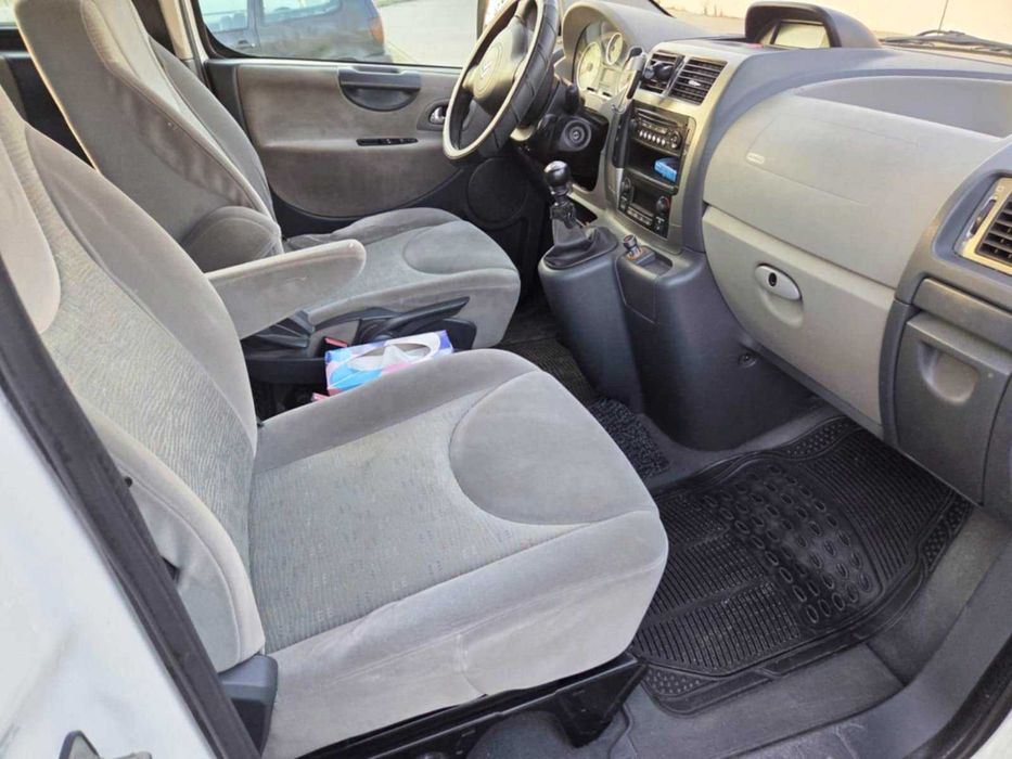 Citroen Jumpy - ПЪТНИЧЕСКИ 7+1