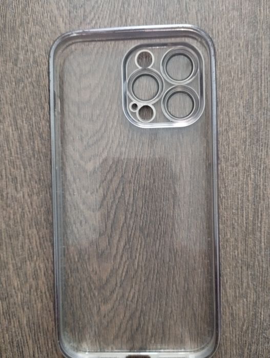 Продам чехол на Айфон 14 про макс