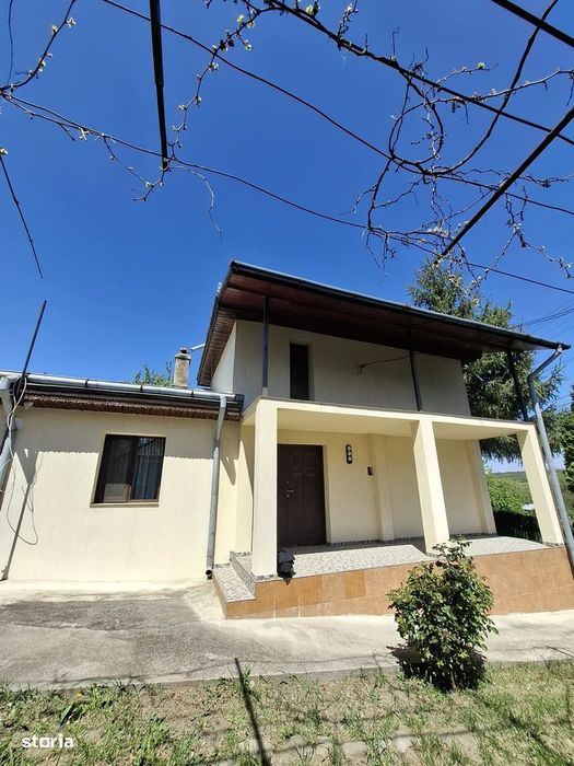 De vanzare vila in Faurei P+M, teren 864mp, Pret: 64000 euro