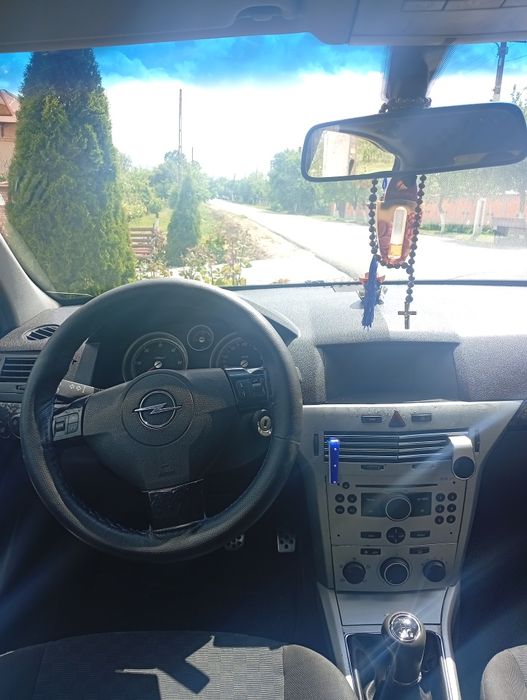 Vând Opel Astra H