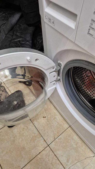 Продам стиральную машину