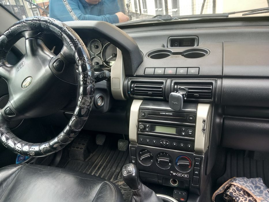 LAND ROVER  2004 — imagine 4