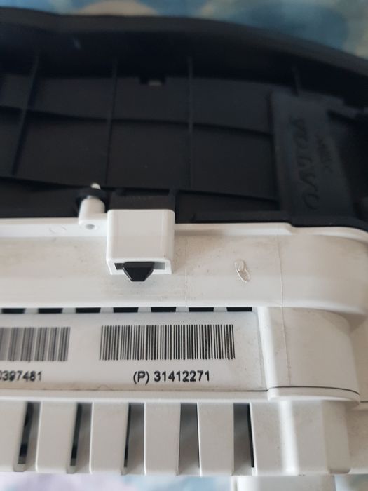 Ceasuri bord Volvo V40 Digitale pt TFT Retrofit 31412271 IMPECABILE