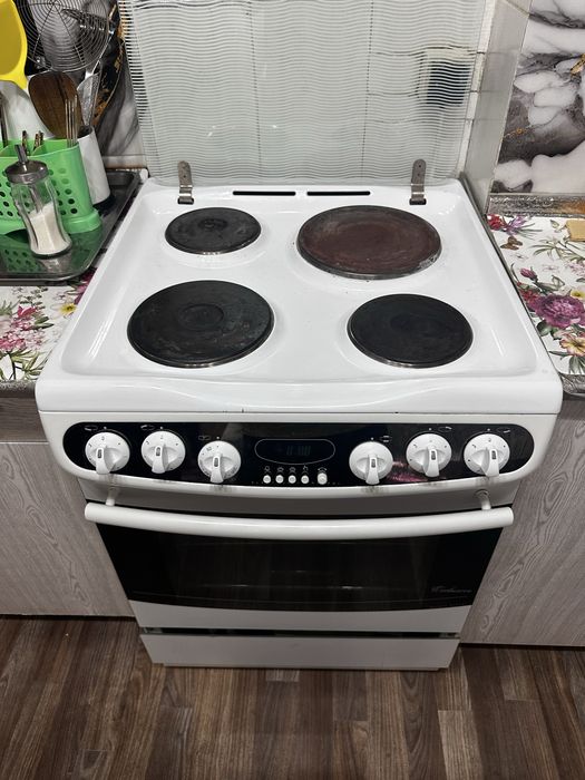 Продам электро плиту