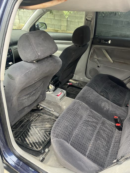 Vw Passat на части 1.8 125к.с.