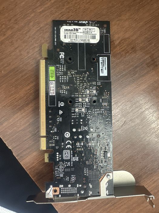 GT1030 2gb / Ryzen 5 5600H BGA