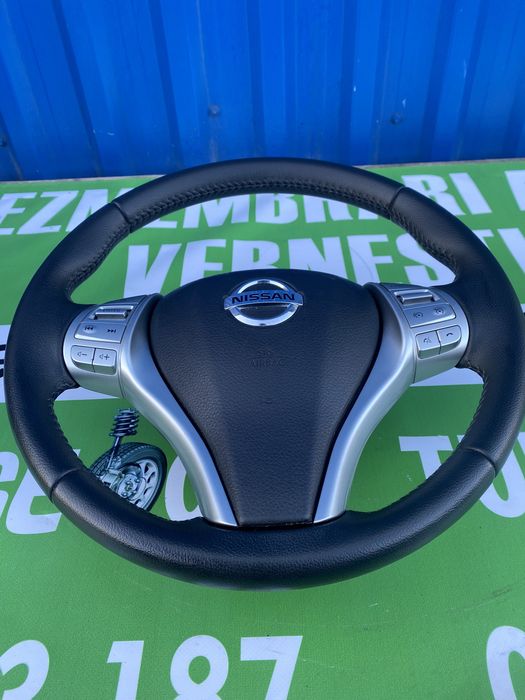 Volan Nissan Navara NP 300 D 23 2017 fară airbag, ca nou , fara uzură