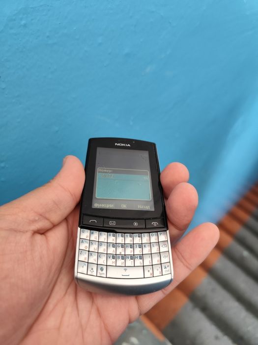 Продам NOKIA 303