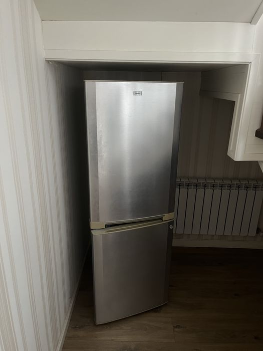 Холодильник Haier рабочий