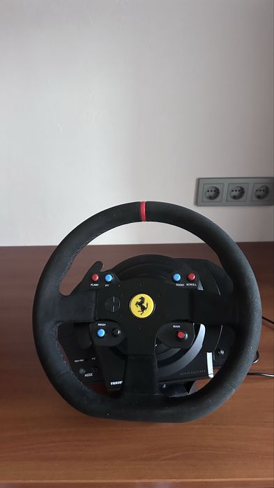Гоночный руль Trustmaster ferrari