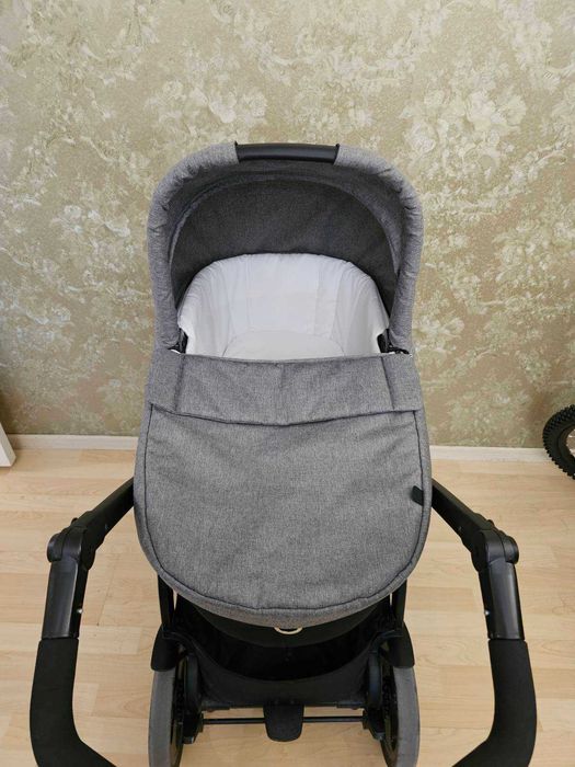 Количка Peg perego Futura 3 в 1 + ISOFIX база
