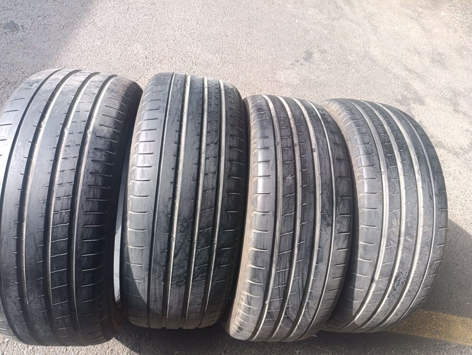 245.45R21 C16 leopmotor