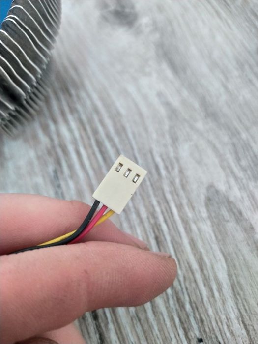 Продаю куллер для процессора