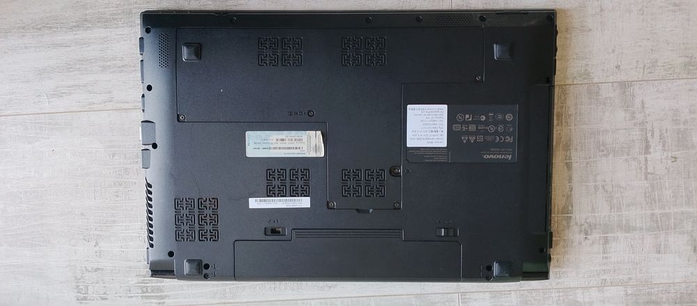 Laptop Lenovo, cu baterie foarte buna