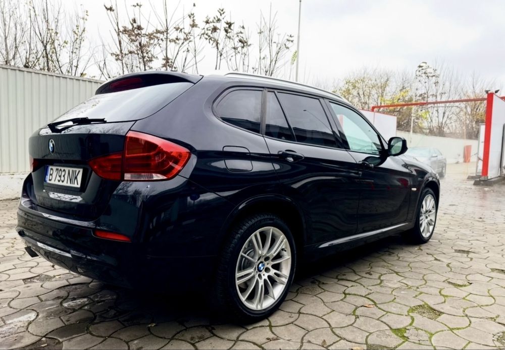 Vand BMW X1 2.3d xDrive Tracțiune Integrala Pachet M