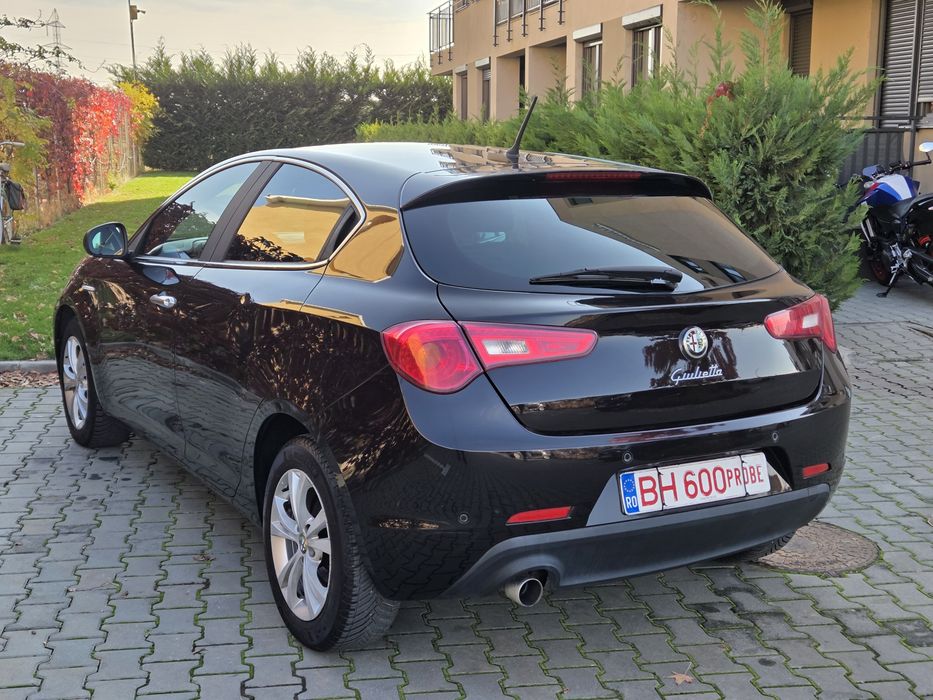 Alfa Romeo Giulietta 2013 diesel, 4.850 € — imagine 3