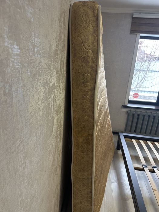 Продам матрас 160х200