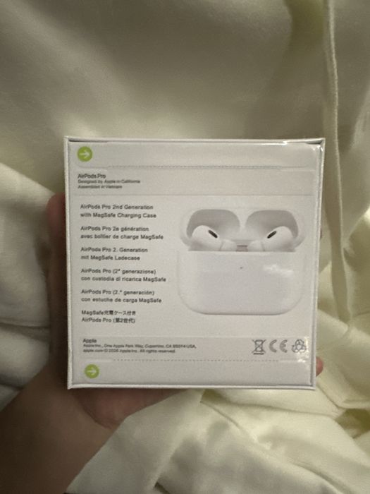 Apple AirPods Pro 2 (2026) наушник