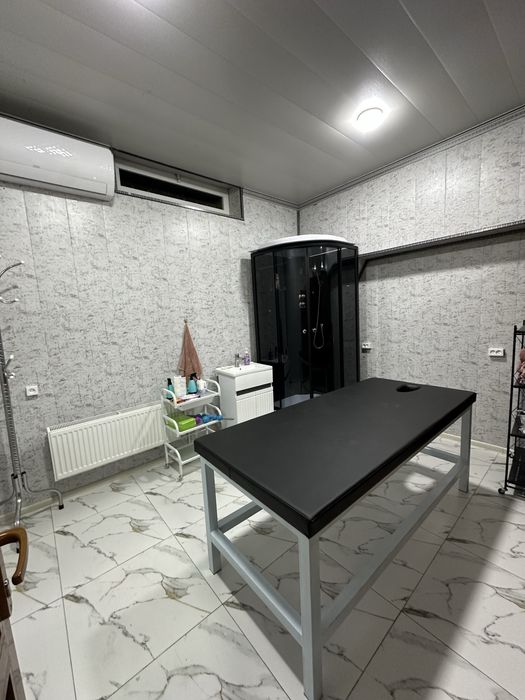 ijaraga beriladi massaj markazi/klinika va tepadagi 2 xonali kvartira