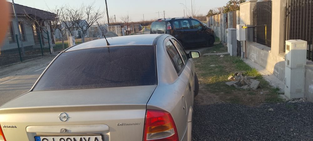 Vând opel Astra g,14 benzina și gaz