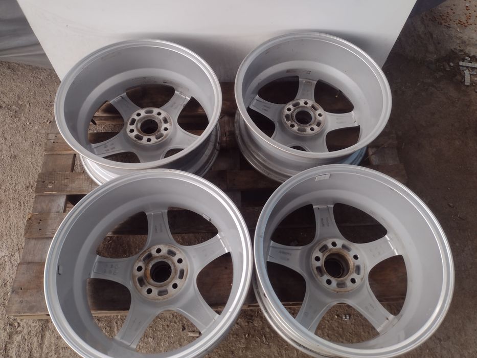 Перфектни Ronal 17-5x112 ET37 7j Volkswagen Tiguan Allspace