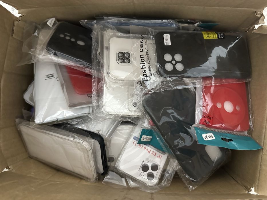 Продам чехлы на смартфоны