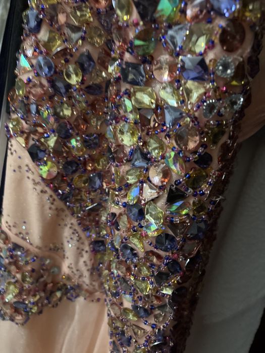 Официална роккля с камъни