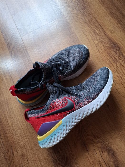 Nike React маратонки 40- 41 номер.