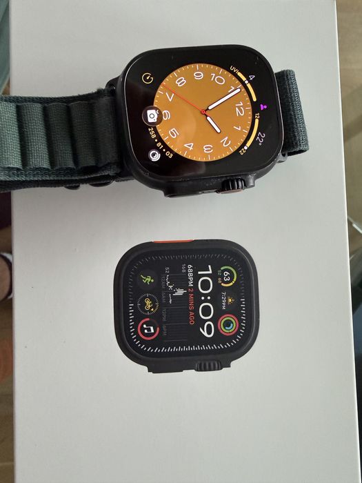 Aplle watch Ultra 2 Black  Titanium 49 mm