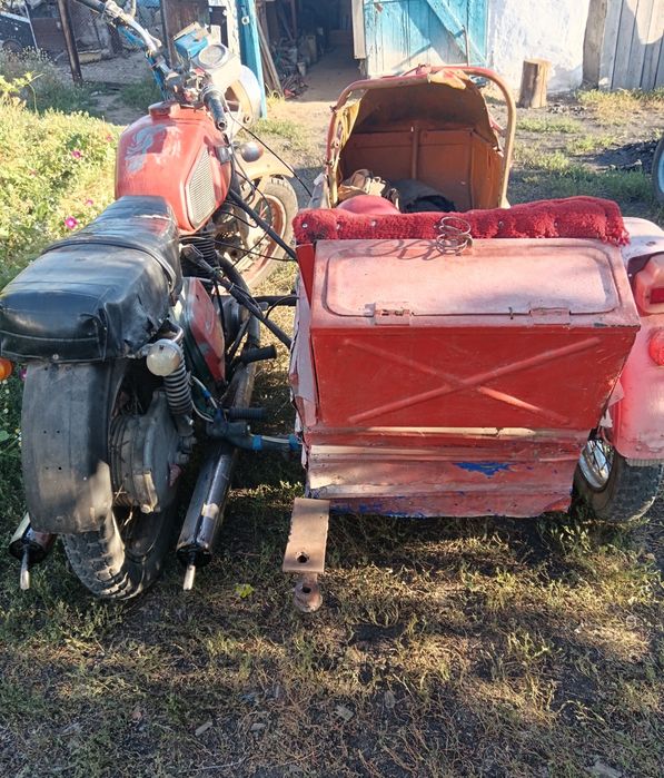 Продам мотоцикл иж планета 4