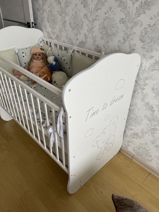 Детская кроватка