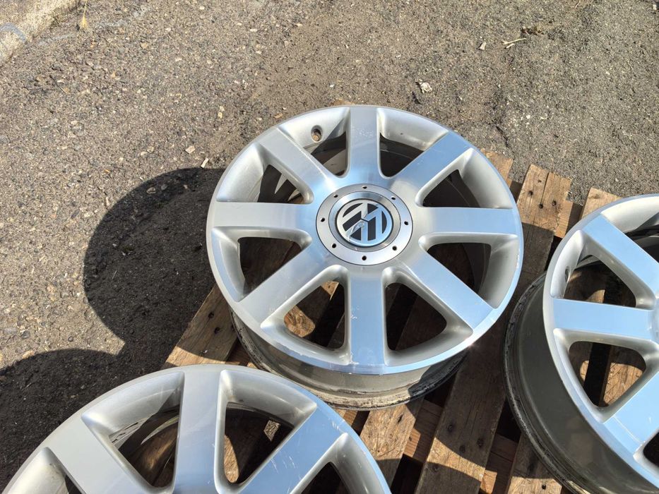 17 цола 5 х 112 мм Фолксваген Голф / Шкода Октавия - 7 Инча / ЕТ 54