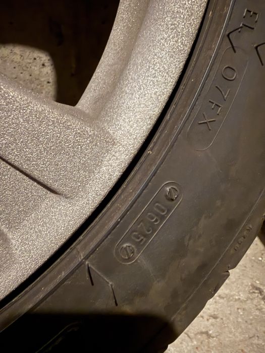 Джанти с гуми 18” 5х108
