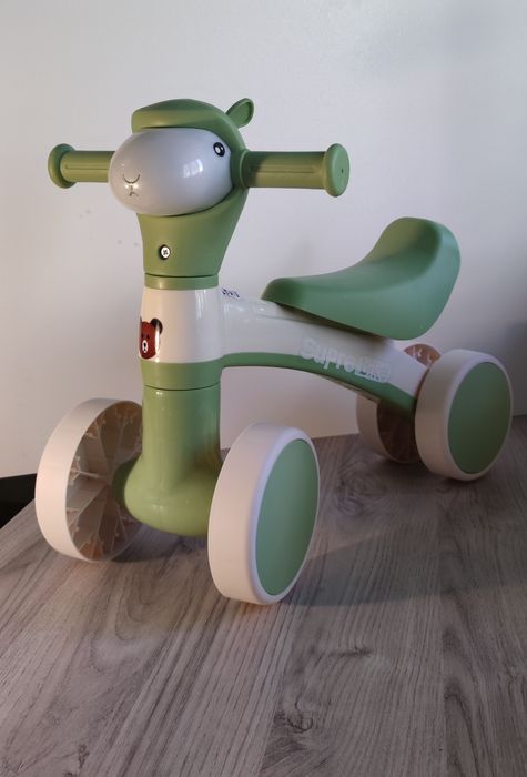 Два детских толокара без колес