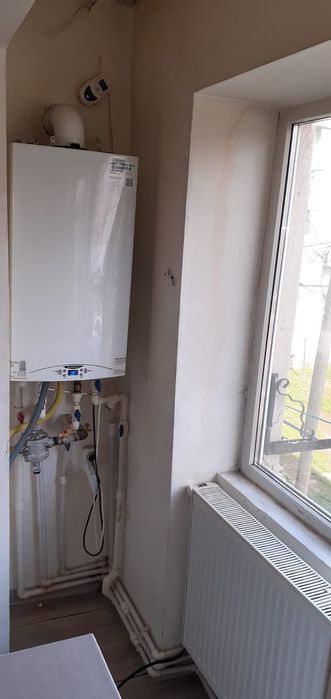 Inchiriez garsoniera Str Decebal