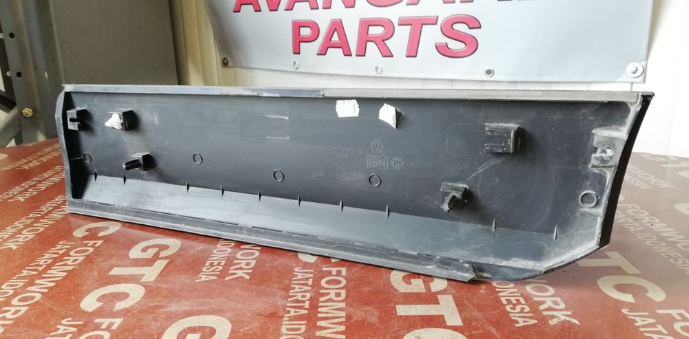 Праг на задна дясна врата VW T-Cross C11 2016-