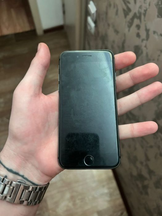 обменяю айфон 8