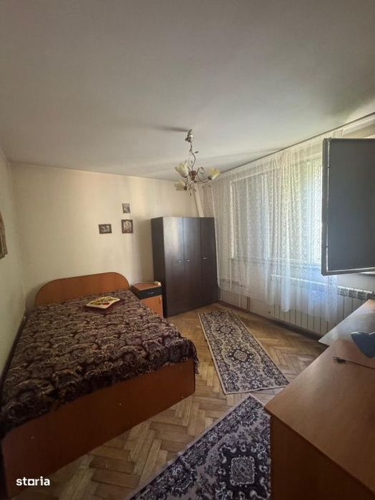 Apartament cicular  2 camere zona Nanterre