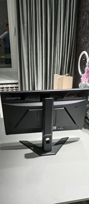 Монитор игровой Gigabyte