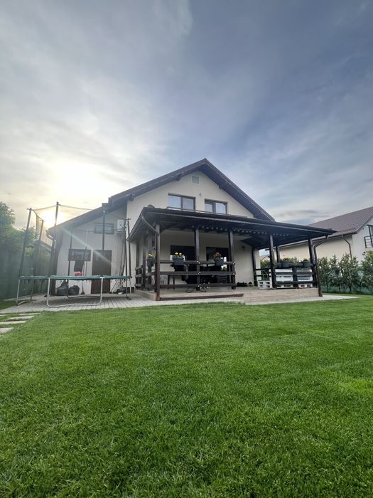 Vila 4 camere - Păulești. Direct proprietar