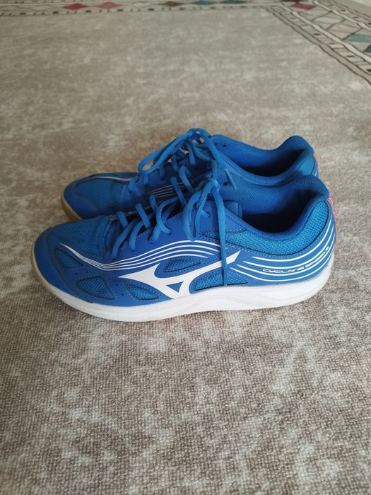 Маратонки mizuno cyclone