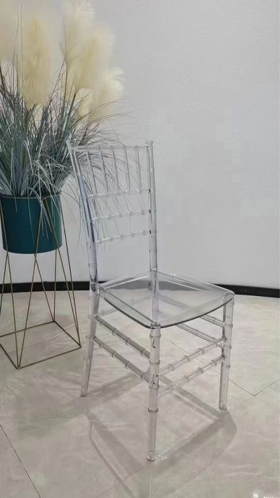 Сдам в аренду стулья