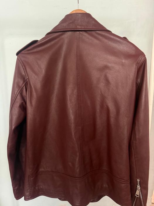 Продаю кожаную куртку