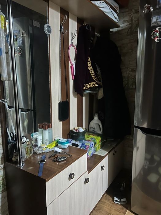 Прихожая  мебель.