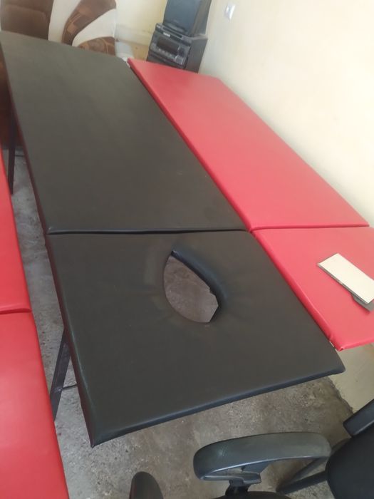 Продаётся кушетки.