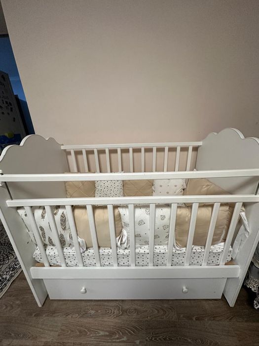 Продам  детскую кровать