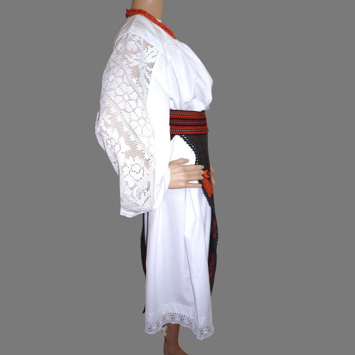 Costum popular vechi din Banat , port popular autentic vechi