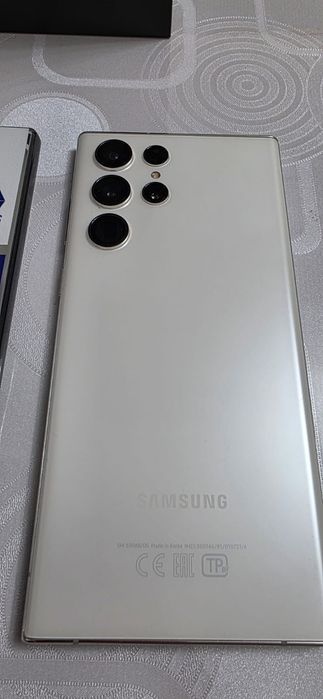 Samsung s22 ultra (Phantom White)