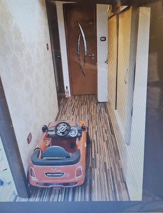 Apartament 4 camere Motru bl.9